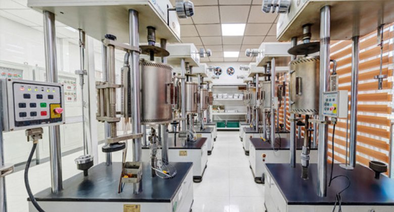 High-Temperature Creep Rupture Testing Machines